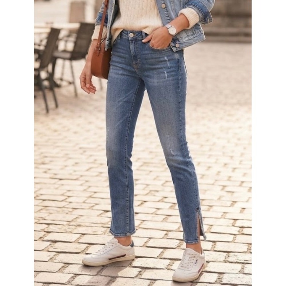 White House Black Market Slim Crop Jeans Blue Medium Wash Side Slit Size 8